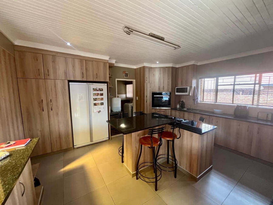 3 Bedroom Property for Sale in Flimieda North West